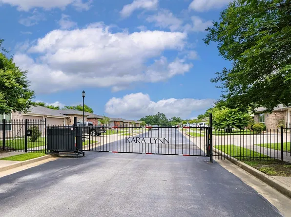 Kara Lynn Place Luxury Homes- ASK ABOUT OUR SPRING MOVE-IN SPECIAL TODAY!