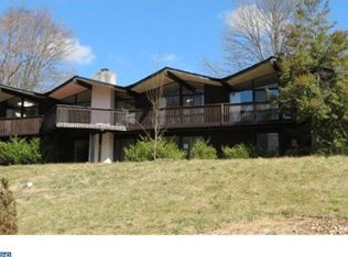 8 Raintree Rd, Chadds Ford, PA 19317