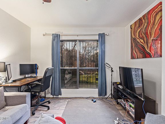 5th image of 3119 W COCHISE Drive #108