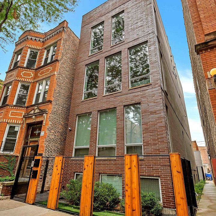 1st image of 849 N Hoyne Ave APT 1