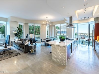 2747 Paradise Rd UNIT 206, Las Vegas, NV, 89109