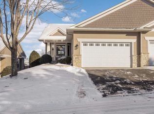 8995 Colby Ct, Inver Grove Heights, MN 55076