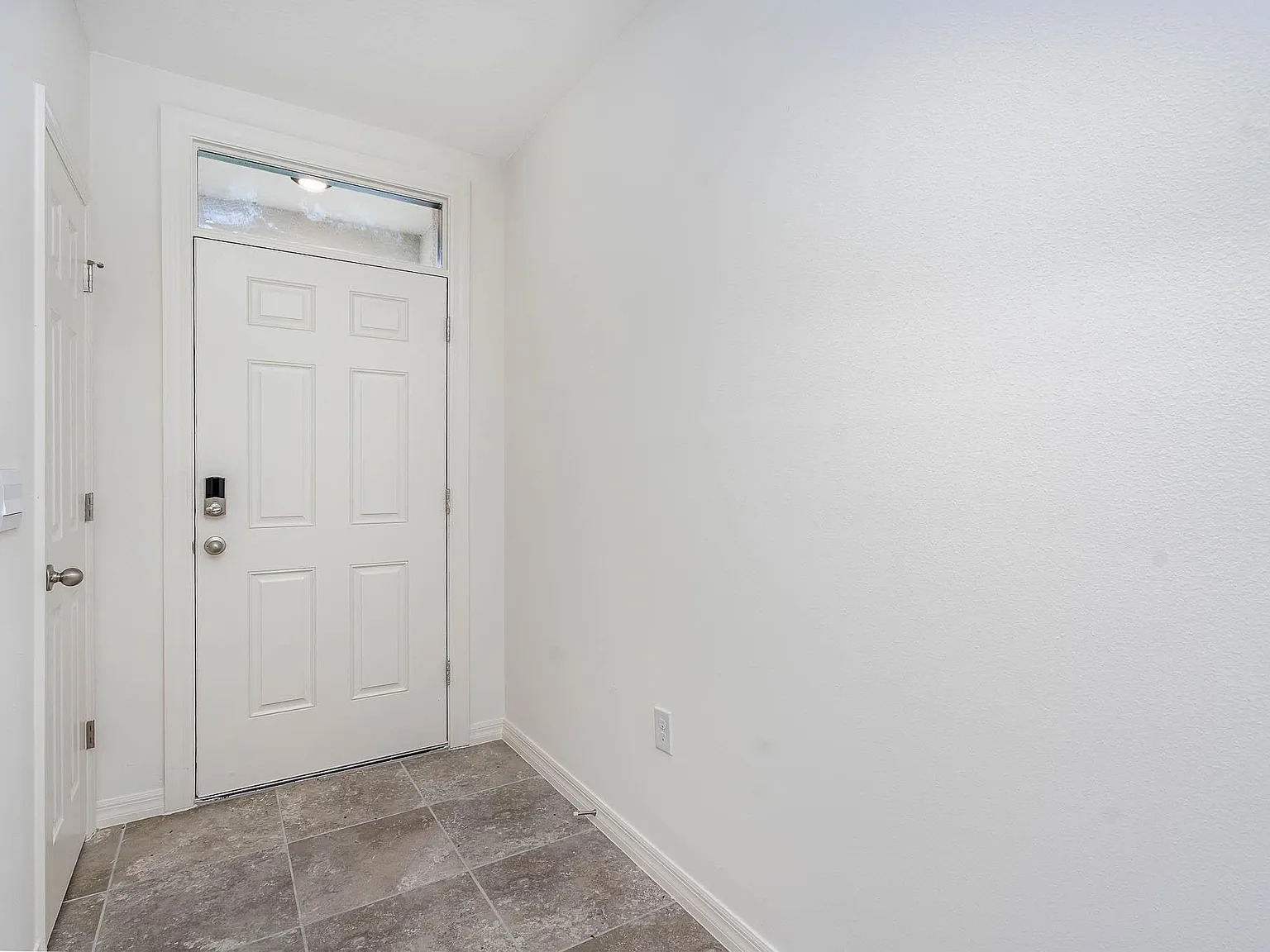 3783 Coachman Ln SE — Photo 4