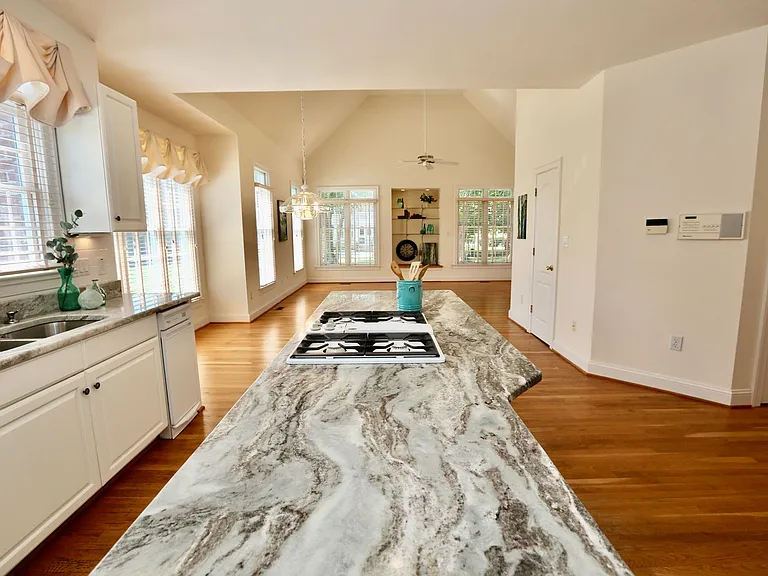 1709 Timber Ridge Ct — Photo 17