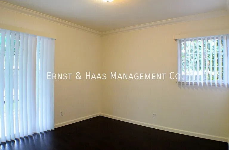 8275 California St — Photo 14