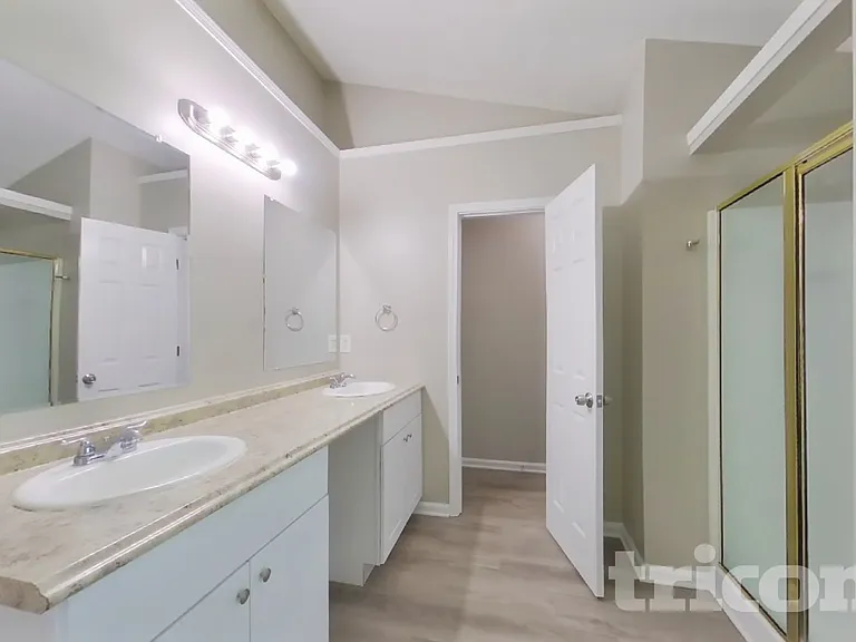 113 Summit View Dr — Photo 10