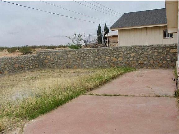 4th image of 12512 Flora Alba Dr