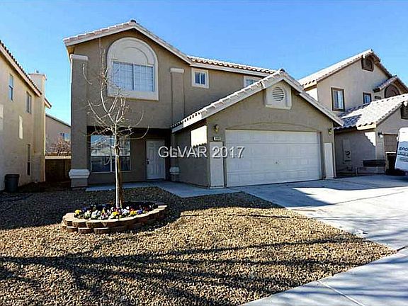 2nd image of 5909 Royal Castle Ln
