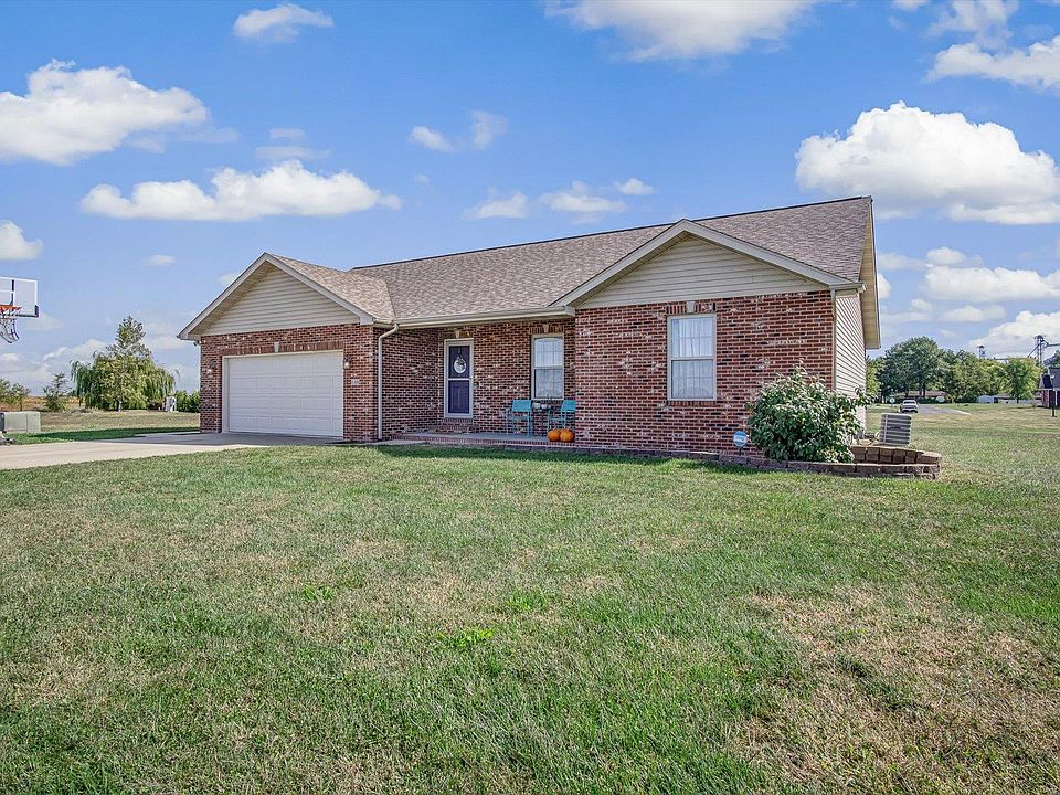 648 Hailie St, Saint Libory, IL 62282 Zillow