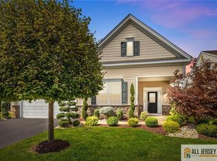 161 Diamond Spring Dr, Monroe Township, NJ 08831