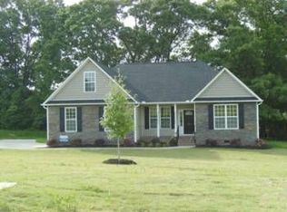123 Chad Ct, Anderson, SC 29621