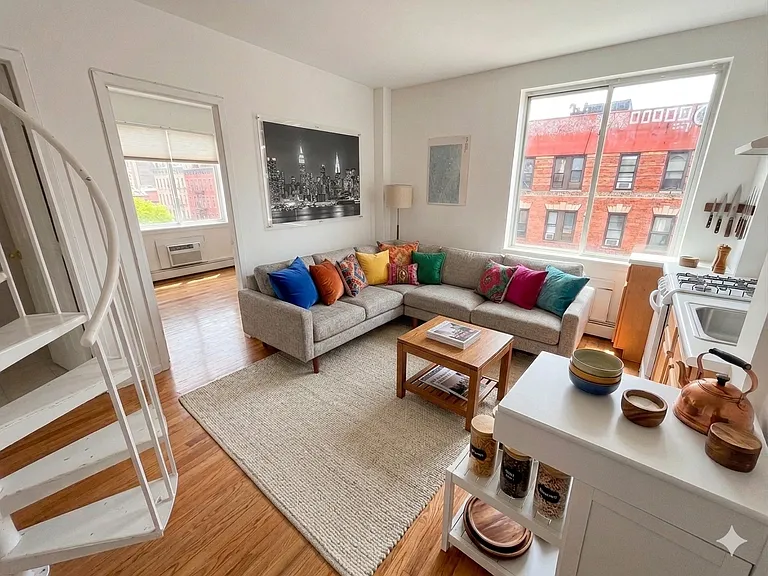 401 E 13th St #6S — Photo 2