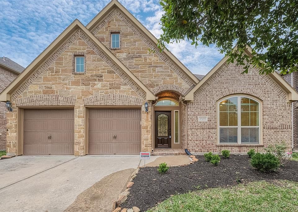 1st image of 17402 Aldenwilds Ln