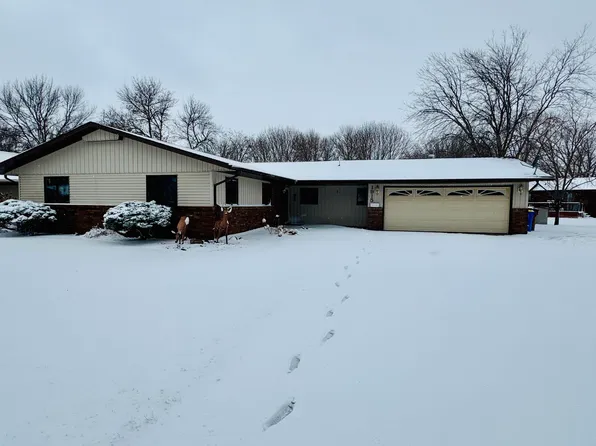 1915 Iowa Ave SE, Huron, SD 57350