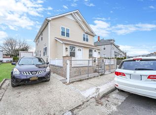 53 Covert St, Hempstead, NY 11550