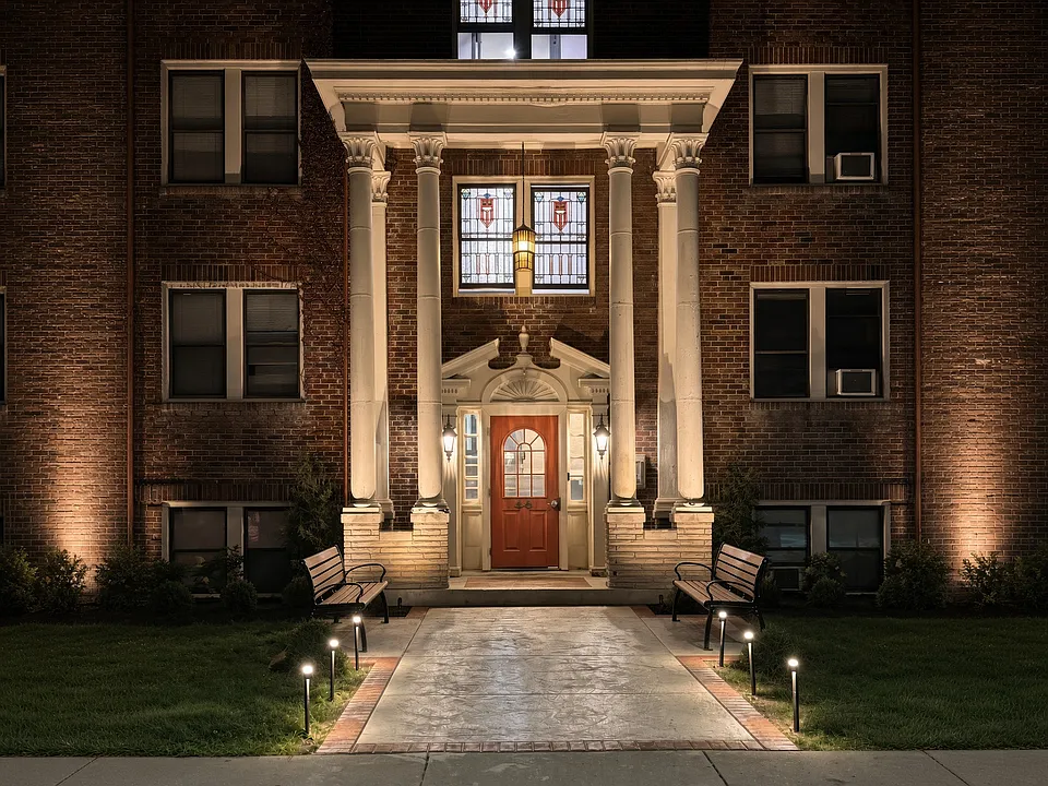 Apartments On Academy