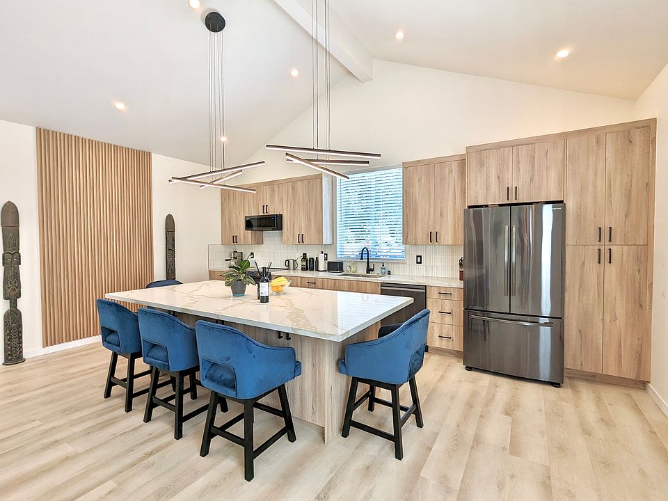 Kitchen is in fact bigger than it looks