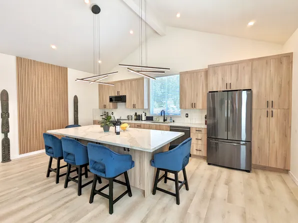 6439 Randi Ave, Woodland Hills, CA 91303