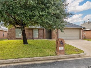 209 Cass Cir, Flint, TX 75762