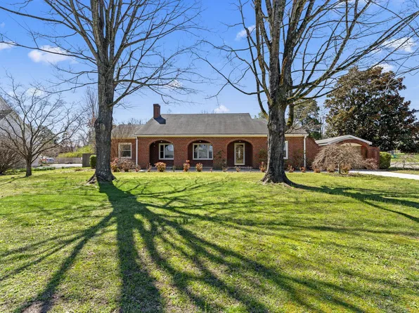 637 Ridgecrest Dr, McMinnville, TN 37110
