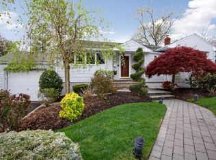 19 Briar Hills Cir, Springfield, NJ 07081