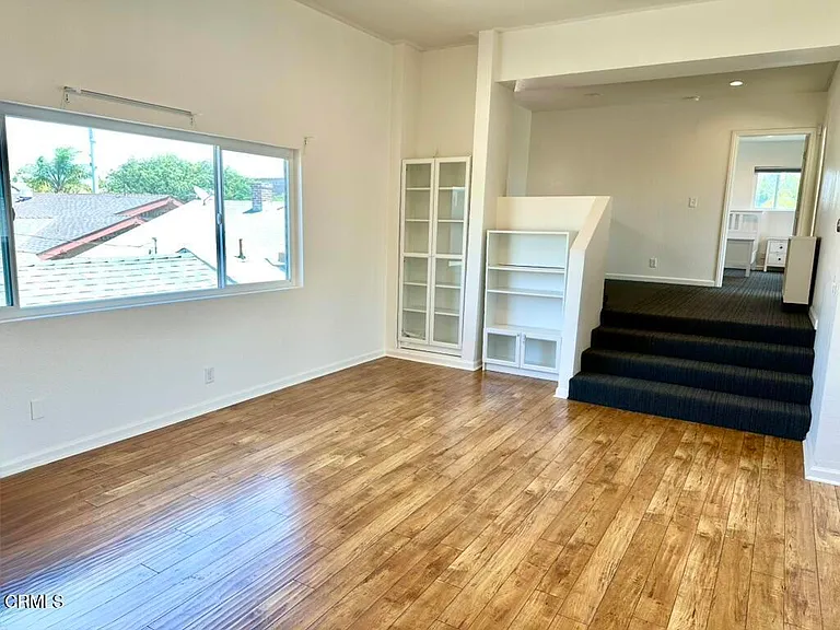2117 S 9th Ave — Photo 3