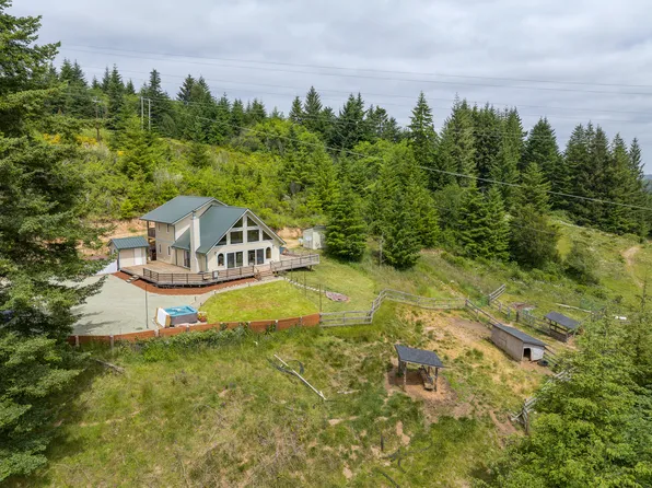 54431 Morrison Rd, Bandon, OR 97411