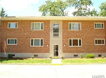 5th image of 221 Monclay Ct APT 1N