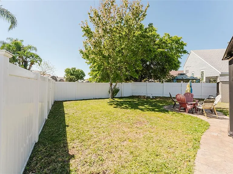 8859 Fort Jefferson Blvd — Photo 47