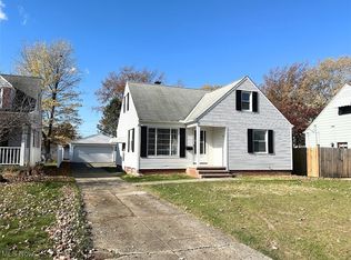 7192 Greenleaf Ave, Parma, OH 44130