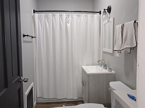 2nd image of 133 N Sprague Ave #2
