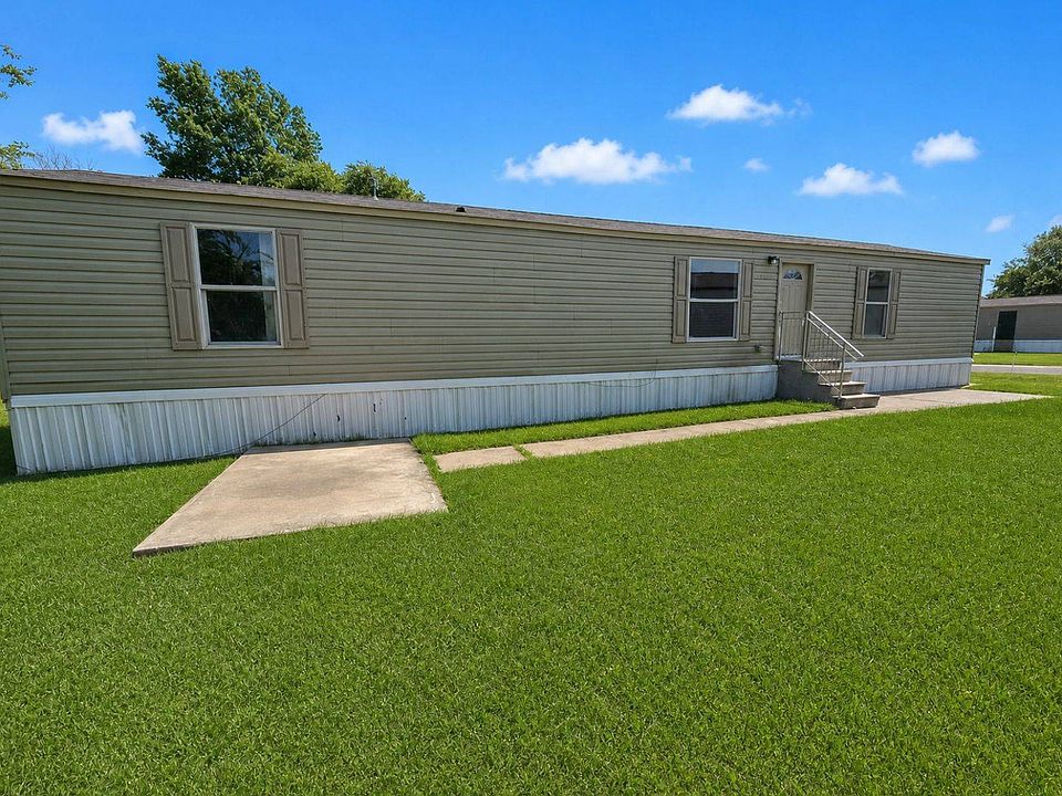 2nd image of 1001 E Macarthur Rd #5