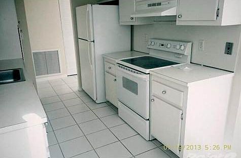 5th image of 1200 NE Miami Gardens Dr APT 807W