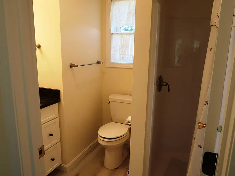 2 Amherst Ave — Photo 11