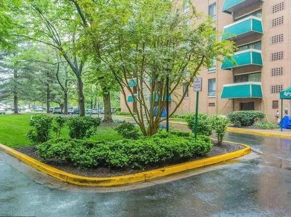 6143 Leesburg Pike APT 603, Falls Church, VA 22041