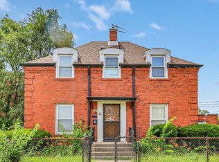 7450 S Euclid Pkwy, Chicago, IL 60649