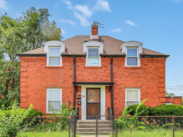 7450 S Euclid Pkwy, Chicago, IL 60649
