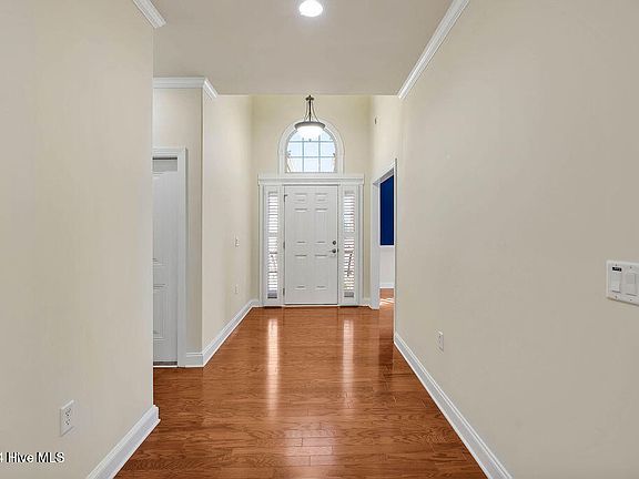 3rd image of 3540 Gladehill Lane