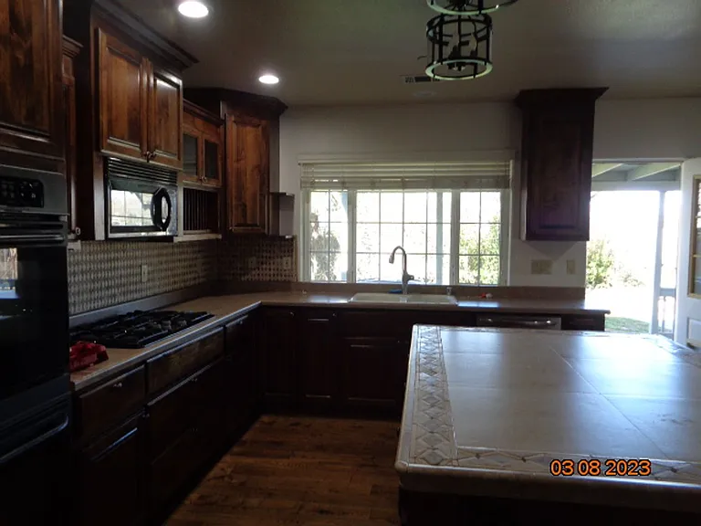 5313 Elmira Rd — Photo 7