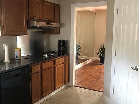3rd image of 2533 Elm Lawn Dr