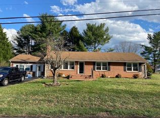 3916 Mud Lick Rd SW, Roanoke, VA 24018