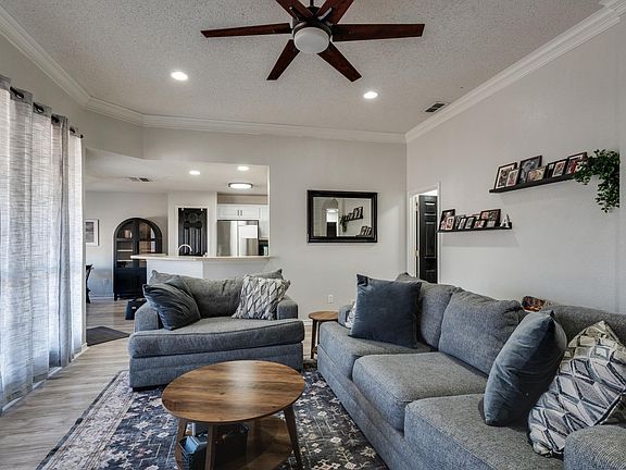 5th image of 4811 Olympic Dr