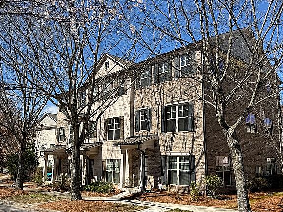 2nd image of 1550 Baygreen Rd