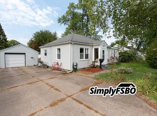 4005 26th St #A, Moline, IL 61265