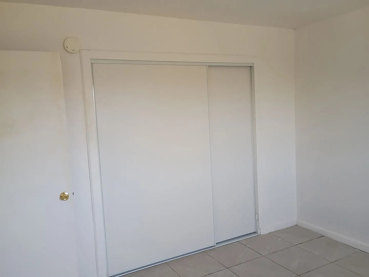 1932 Erin Dr. — Photo 2