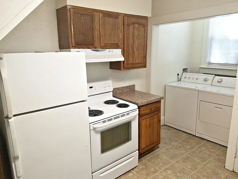 843 W 41st St — Photo 10