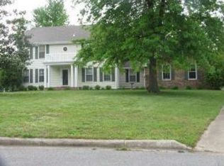 202 Greenboro Ct, Clarksville, TN 37043