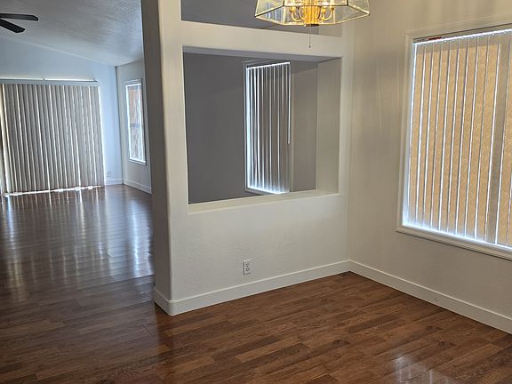 3rd image of 9247 W Brown St