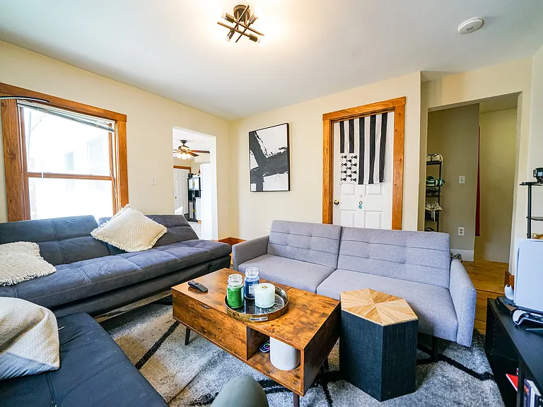357 Columbia St #2 — Photo 2