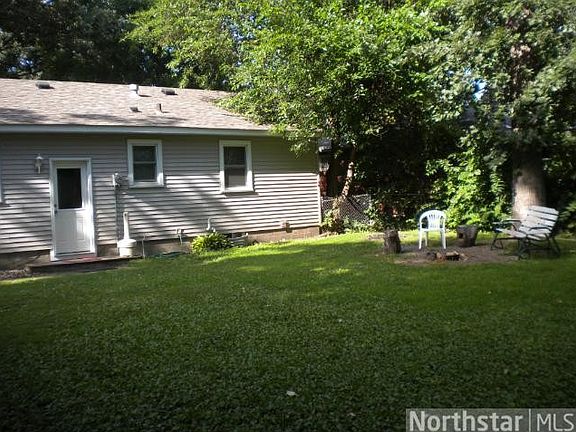 3rd image of 125 18th St W